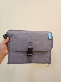 Travel changing mat and diaper bag. Foldable mat