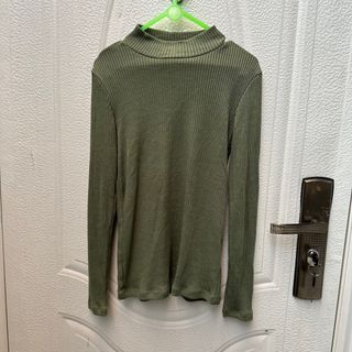 Uniqlo army ribbed longsleeve top