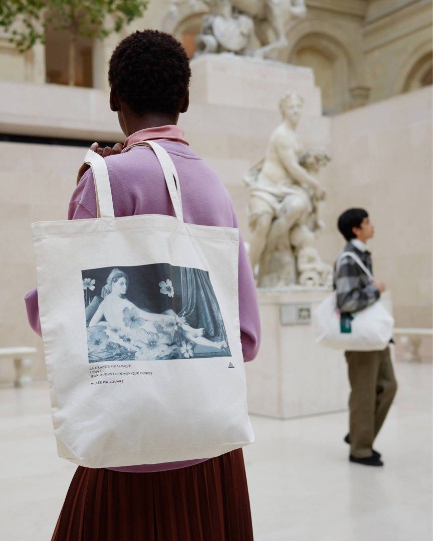 Uniqlo Louvre Museum tote bag, Women's Fashion, Bags & Wallets, Tote