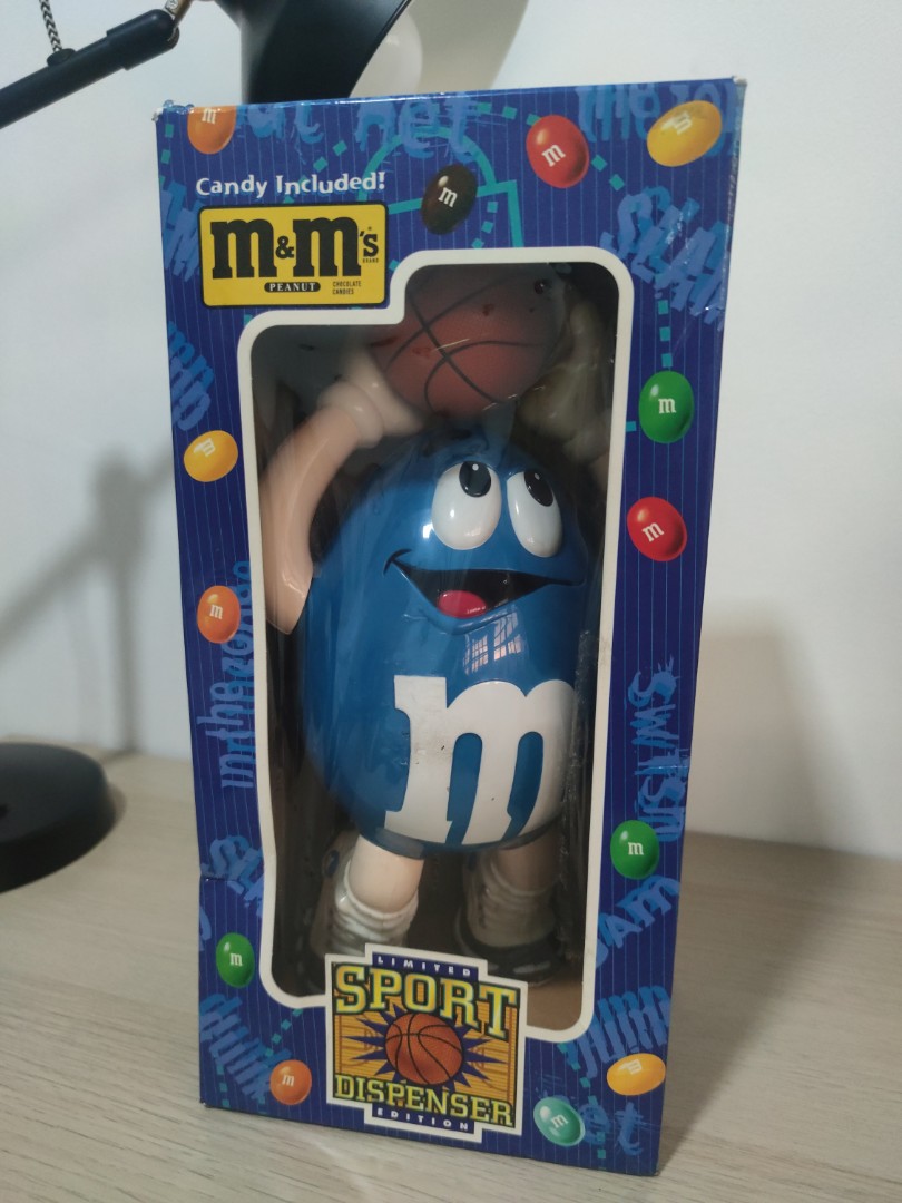 Vintage M&M M&Ms Candy Dispenser BASKETBALL PLAYER 1990s Mars Blue