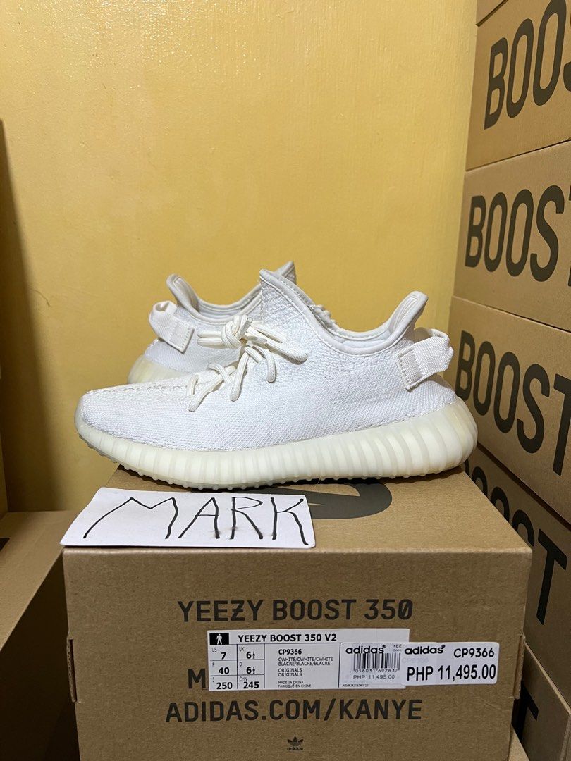 Yeezy Boost 350 v2 Triple White Size 8 womens