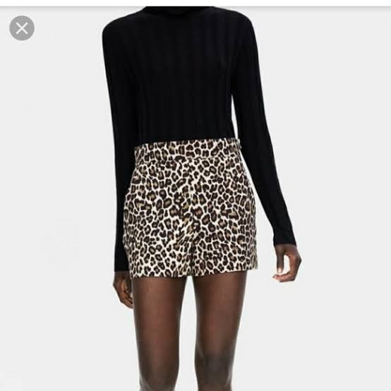 Animal print shorts 2025 zara