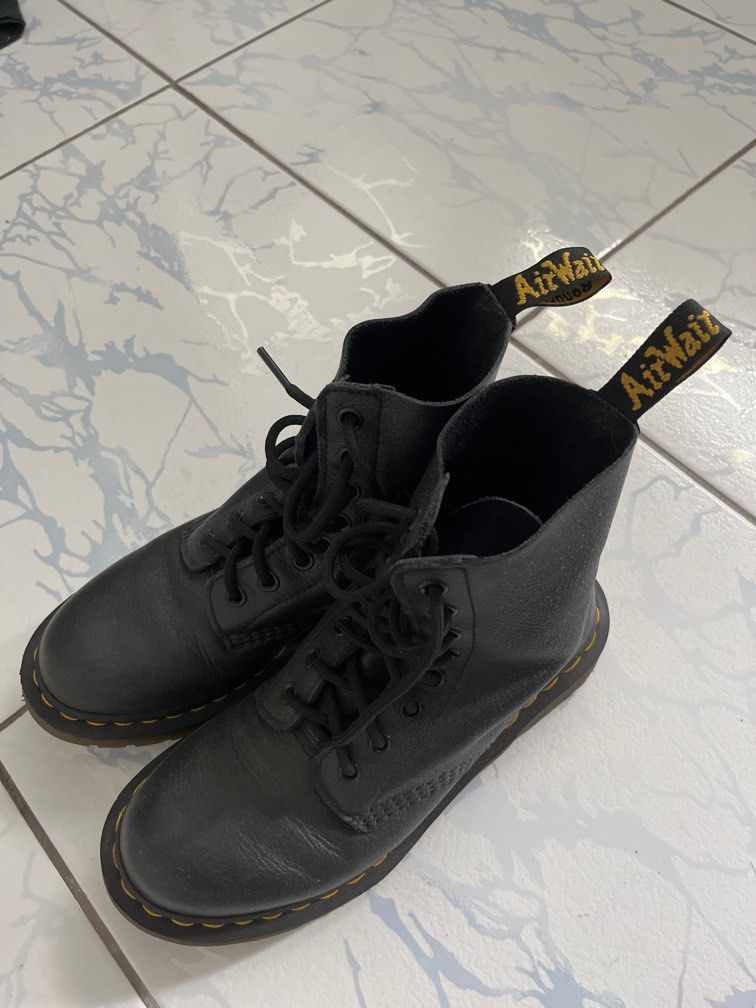 1460 Doc Martens Black Pascal Virginia Leather Lace Up Boots
