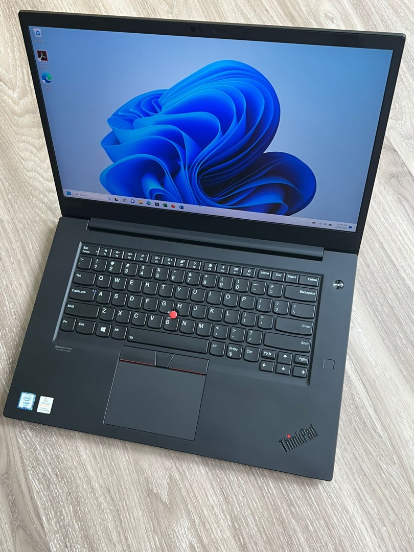 Lenovo ThinkPad P1 Gen2 Xeon E 2276M 2.8GHz/32GB/512GB(SSD)/15.6W 
