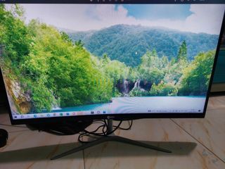 27 inches LCD Monitor