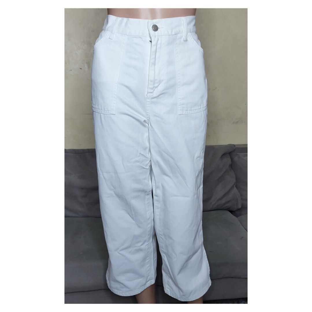 35 Inches Denim White Faded Glory Capri Short With Huge Pockets