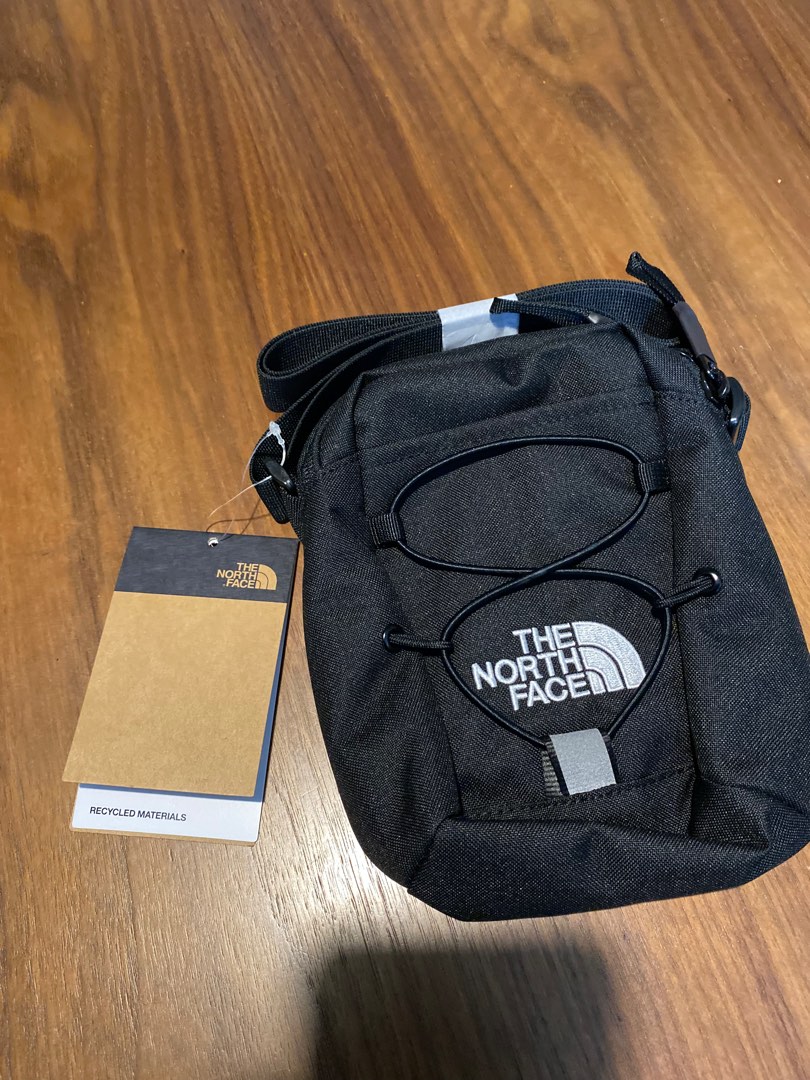 全新The North Face jester cross body Pouch, 女裝, 手袋及銀包, 單肩