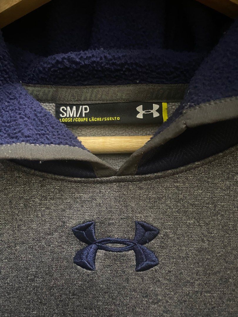 Under armour loose coupe lache suelto hoodie store