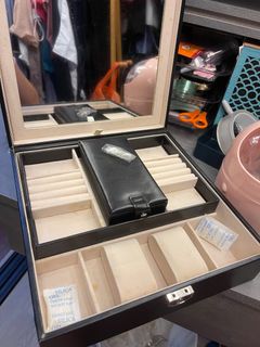 (Category: ) located in . Submitted by sherly.lim2 (Listing ID 1244796203, Image 1). Description: .