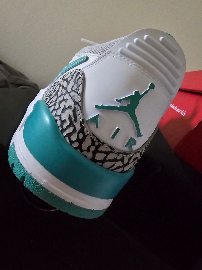 Jordan on sale 3 legacy