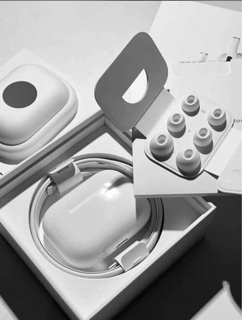 airpods-pro-2-audio-earphones-on-carousell