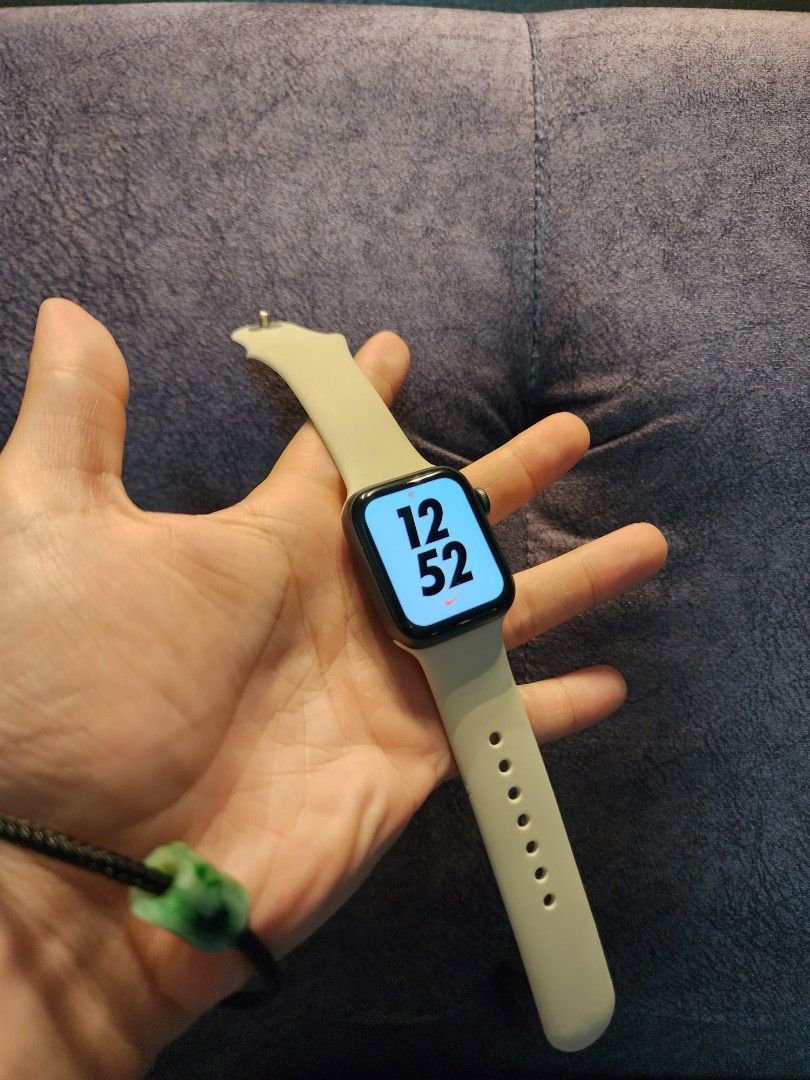 Apple watch series 4 nike+ space grey on sale