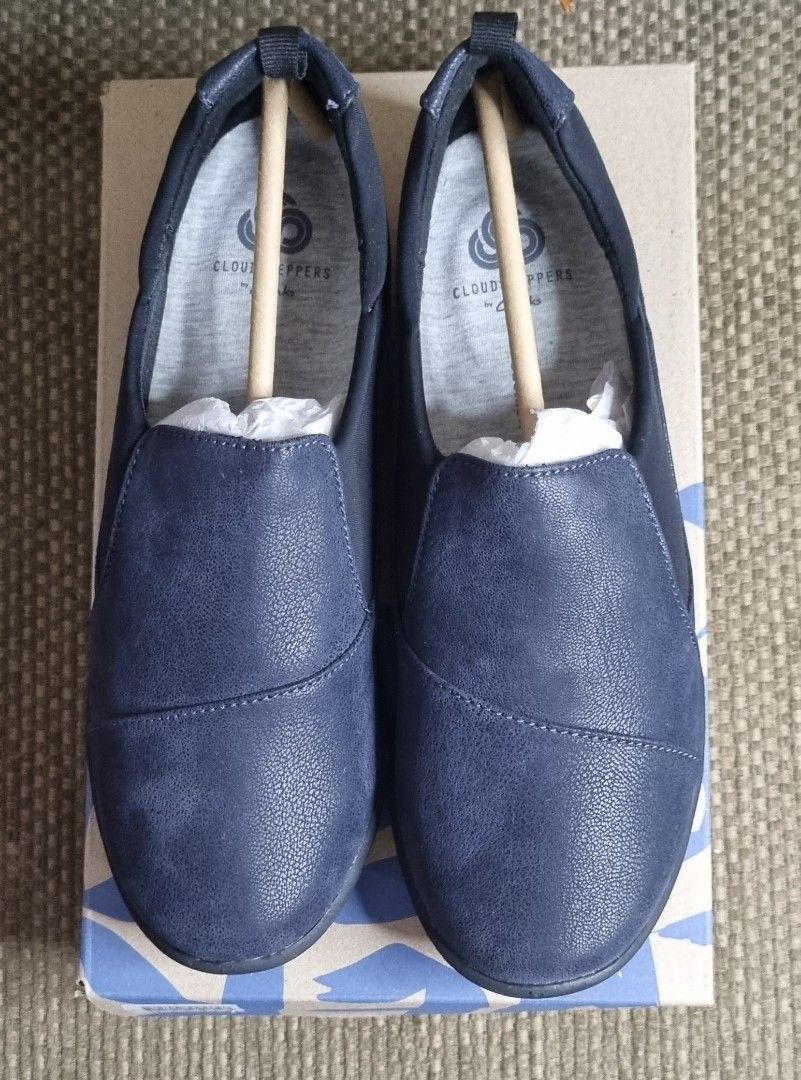 Authentic Clarks Sillian Paz New in Box size uk4 Women s Fashion
