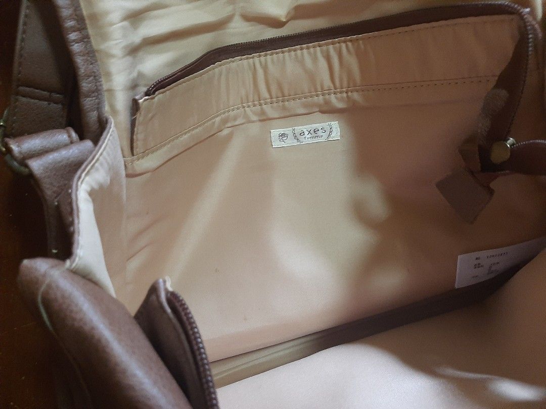 AXES FEMME SHOULDER / BODY BAG, Women's Fashion, Bags & Wallets, Cross