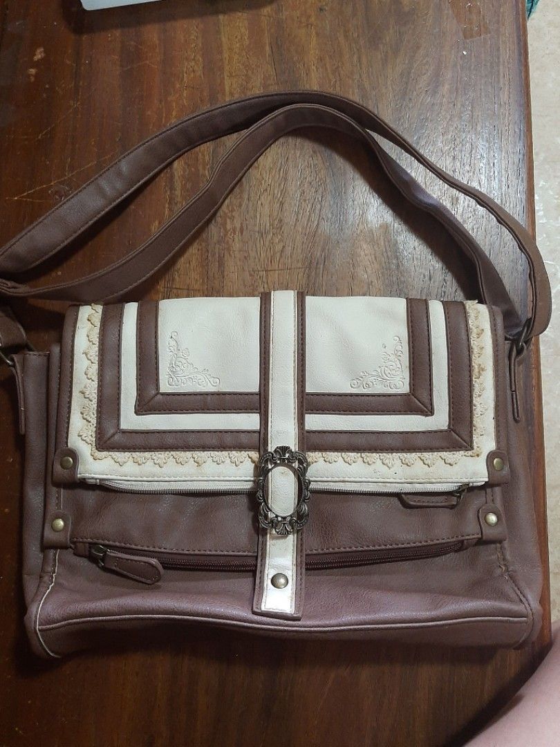 AXES FEMME SHOULDER / BODY BAG, Women's Fashion, Bags & Wallets, Cross