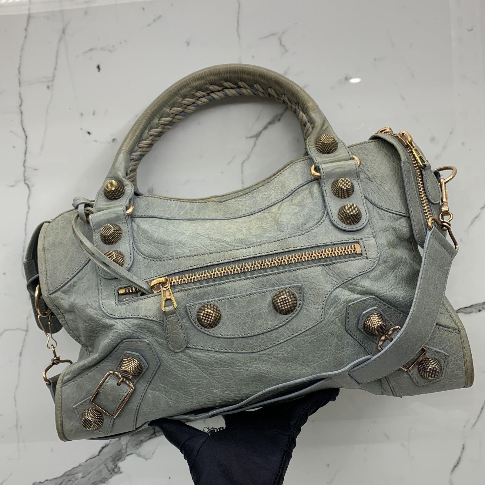 Balenciaga city bag in green . Come with mirror and dust bag, Luxury, Bags  & Wallets on Carousell