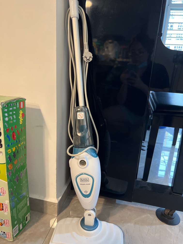 Black and decker steam mop., TV & Home Appliances, Vacuum Cleaner