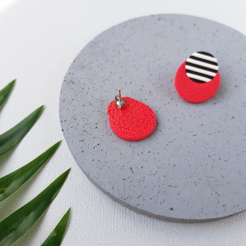 Red black new arrivals and white earrings