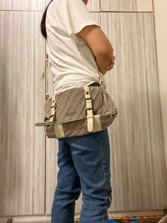 （分類：）位於 。 由 dundunb 提交（商品編號 1244677087，圖片 1）。簡介： 。