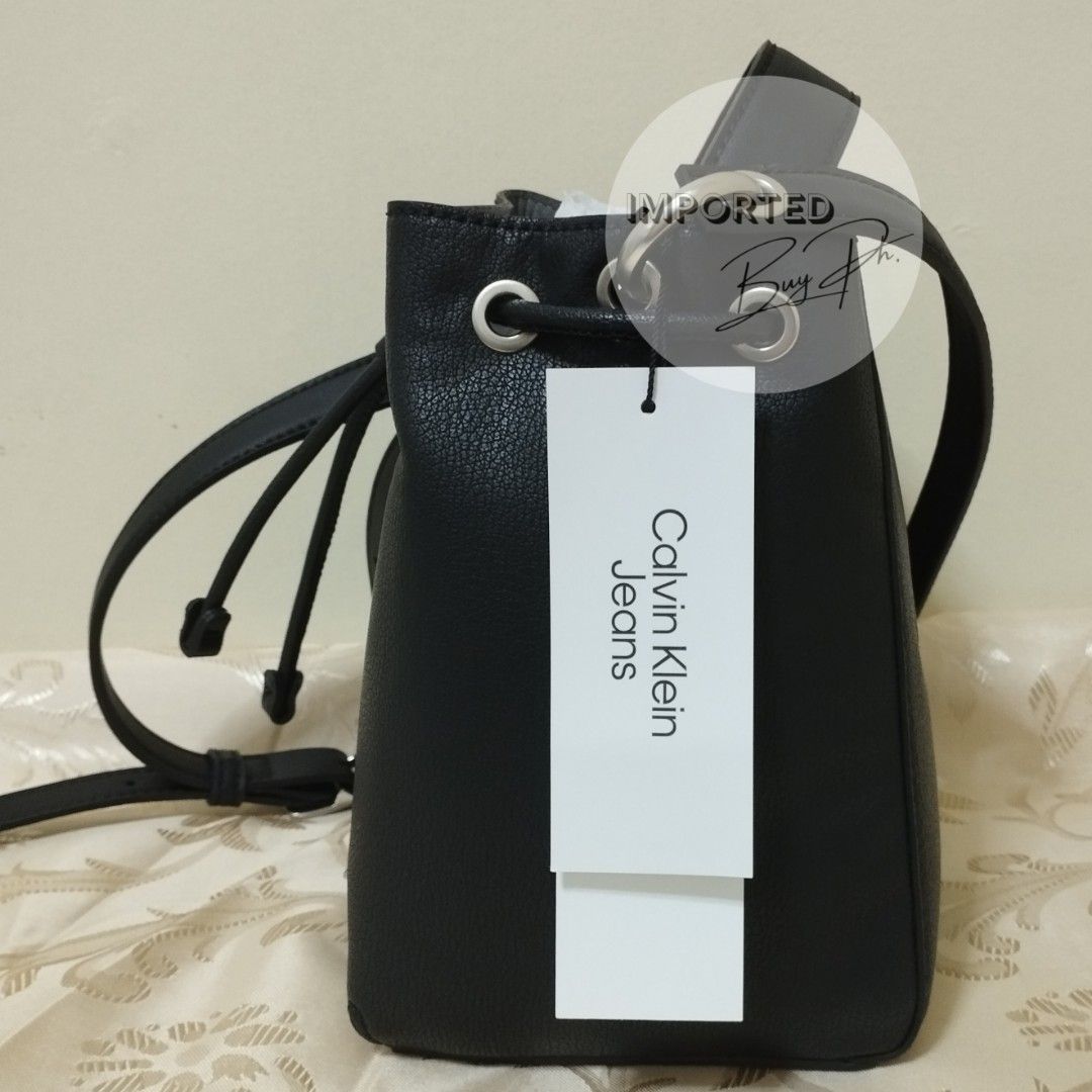 Small black calvin klein purse clearance