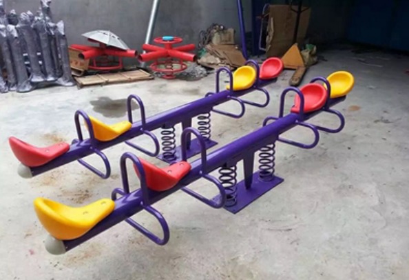 Children's Seesaw Single Spring Teeter Totter Swing Kids Ride Outdoor ...