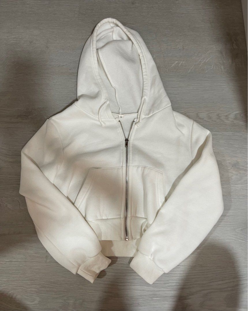 White jacket shop without hood