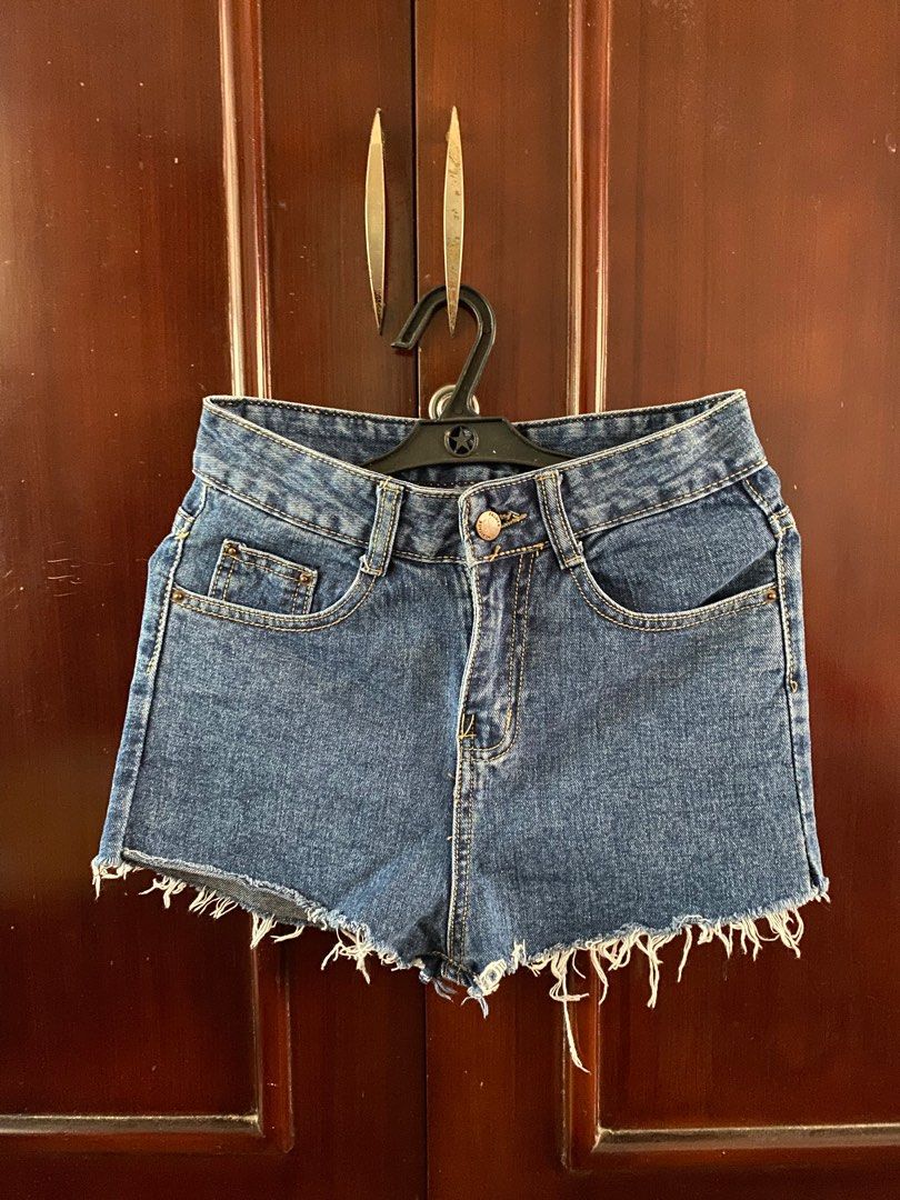 Dark wash denim shorts (Category: Shorts) located in Manila. Submitted by drlsaldi (Listing ID 1244846295, Image 1). Description: Perfect for the beach! Fits XS - 24 waist RFS: does not fit me anymore.