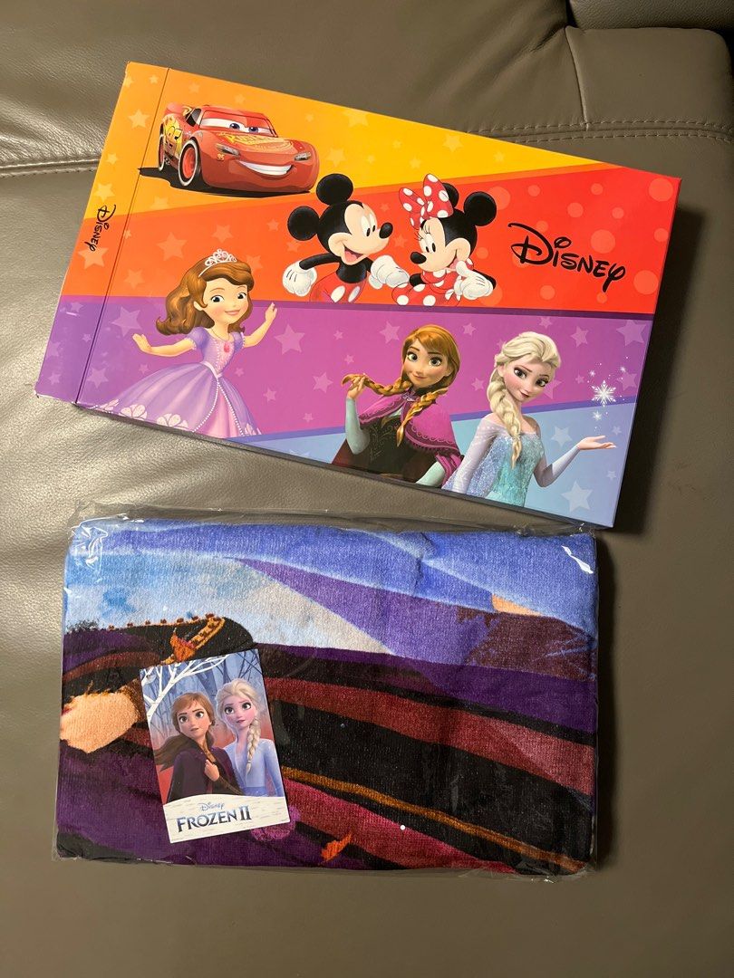 Frozen 2 bath online towel