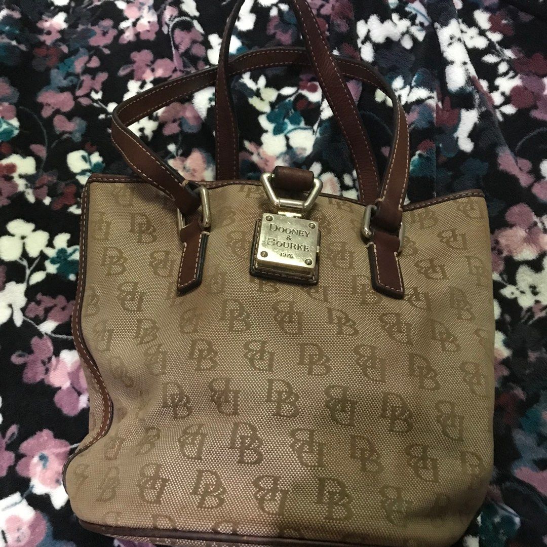Dooney & discount bourke 1975 handbag