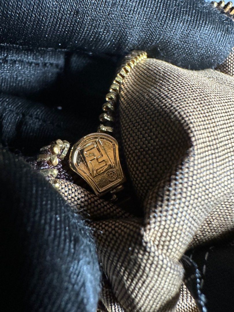 Fendi zipper on sale