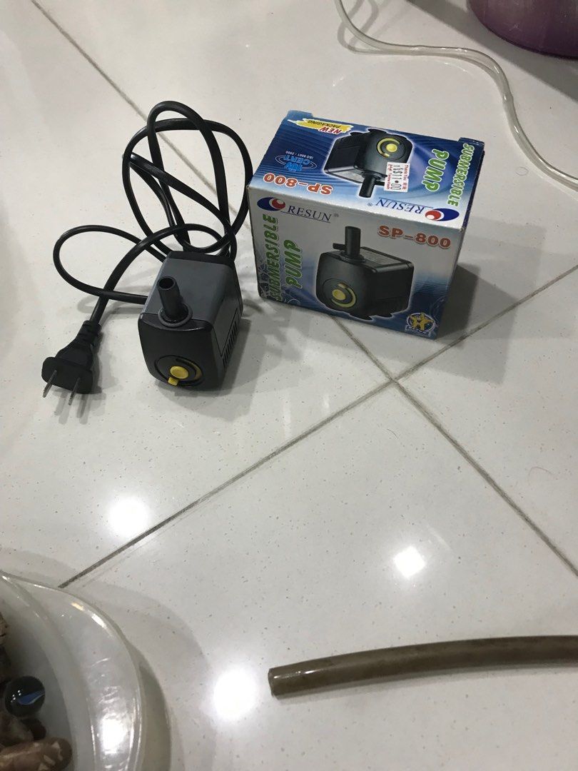 Image showcasing Fish tank Submersible air pump, Pet Supplies, Homes & Other Pet ...