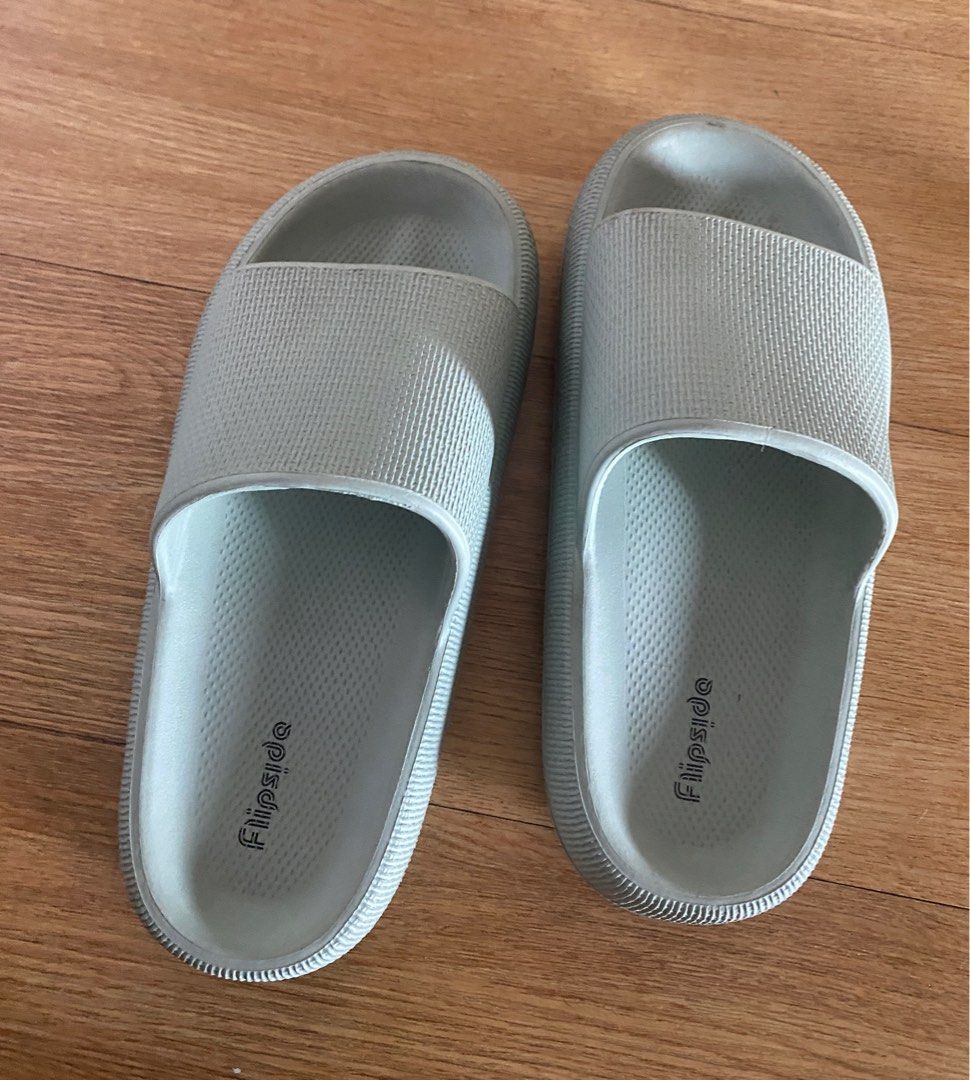 Flipside Slippers Women s Fashion Footwear Slippers and slides