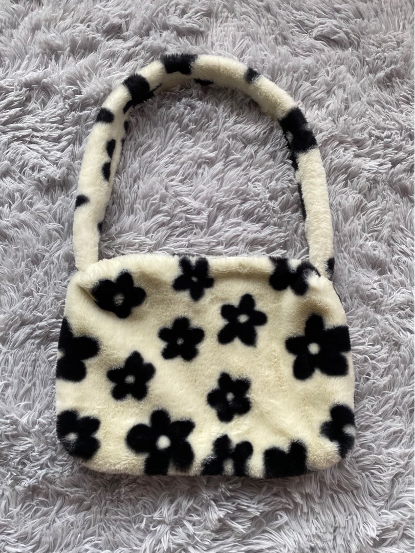 Fluffy daisy best sale bag