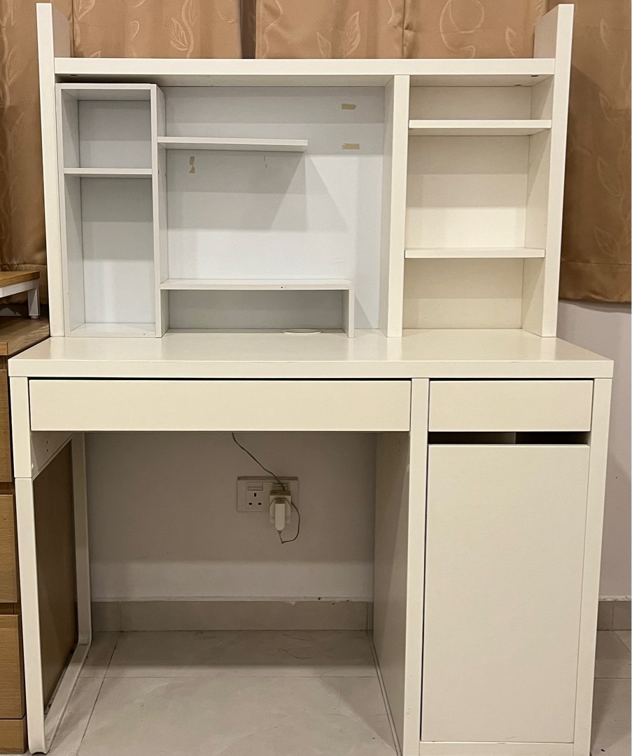 FREE Ikea White Micke Study Table Desk with EXTRA Extension Display
