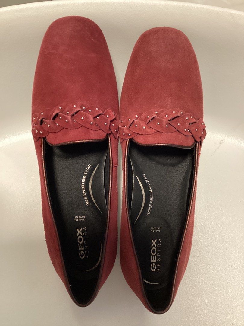GEOX Respira Sz 37 6.5US brand new unworn Maroon Suede flats loafers