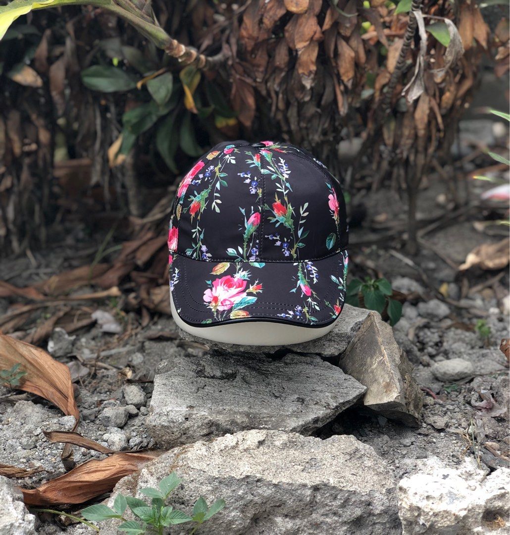 Gucci hat 2024 flowers