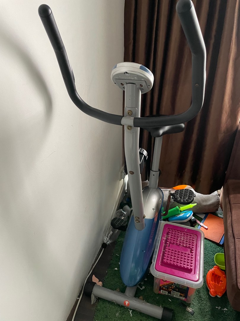 Gym cycle, Sports Equipment, Exercise & Fitness, Cardio & Fitness