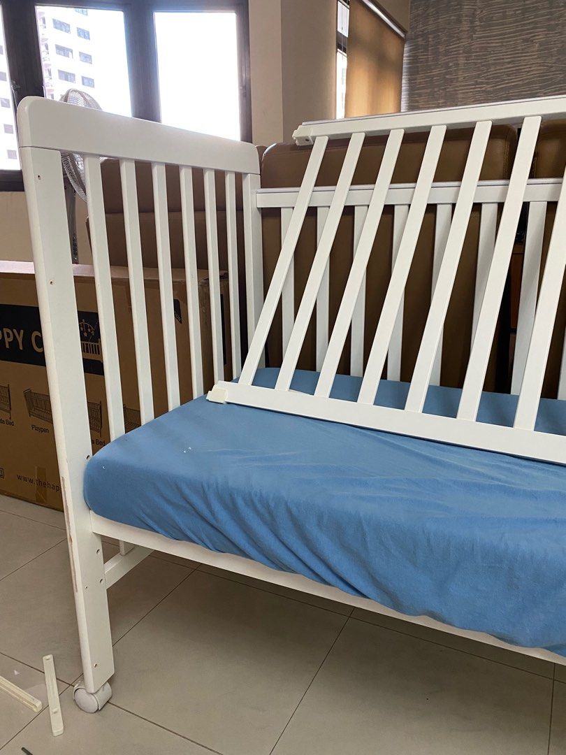 Happy cot 5in1 convertible baby cot drop side mechanism, Babies