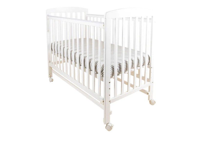 Happy cot 5in1 convertible baby cot drop side mechanism, Babies