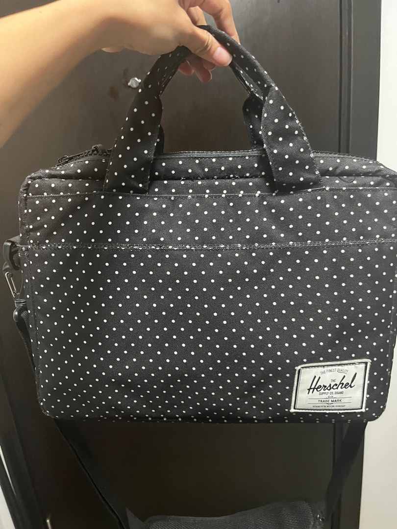 Herschel Laptop Bag, Women's Fashion, Bags & Wallets, Cross-body Bags ...