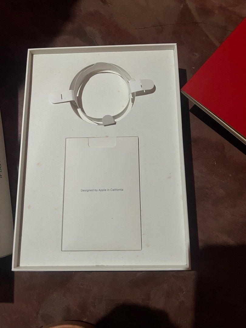 iPad mini & iPad 6th gen box (Category: iPad) located in Caloocan City. Submitted by glamorouslysexy (Listing ID 1244680834, Image 3). Description: Box only paper & stickers intact .