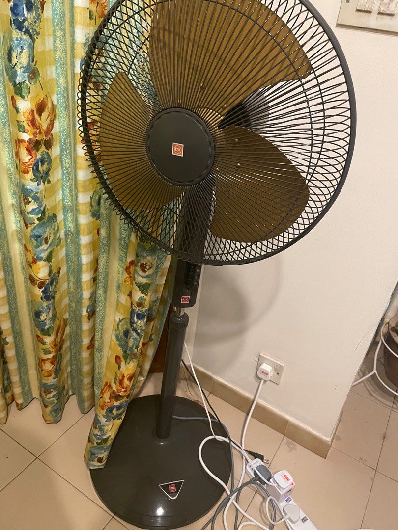 KDK Pedestal Fan, Furniture & Home Living, Lighting & Fans, Fans on