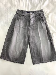 (Category: ) located in . Submitted by buhbuhshop (Listing ID 1244691572, Image 1). Description: .