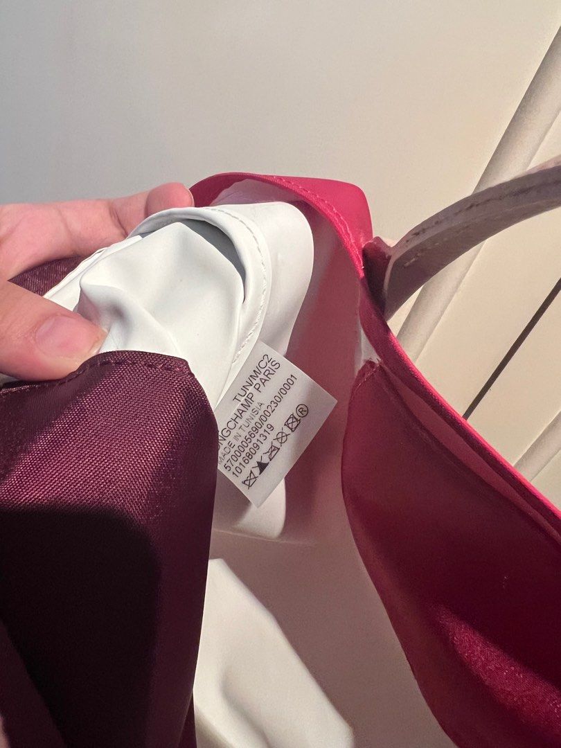Longchamp Le Pliage Re-Play (Limited Edition) (Category: Luxury Bags & Wallets) located in Mandaluyong City. Submitted by trishmercadopua (Listing ID 1244772205, Image 2). Description: .