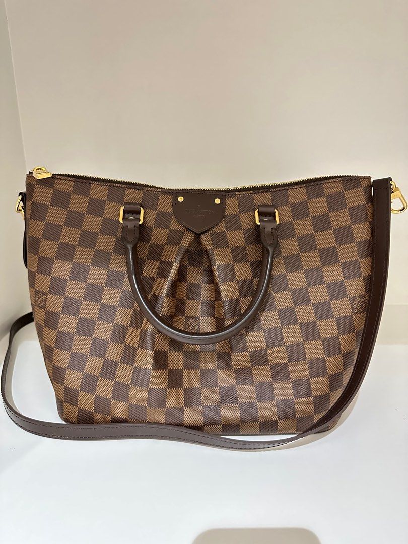 LOUIS VUITTON CROISETTE WEAR AND TEAR REVIEW + MOD SHOTS IN THE