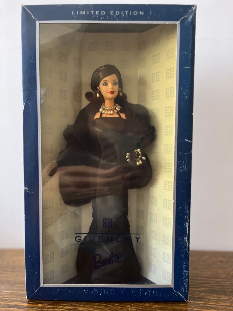 MATTEL GIVENCHY BARBIE DOLL LIMITED EDITION, 興趣及遊戲, 玩具