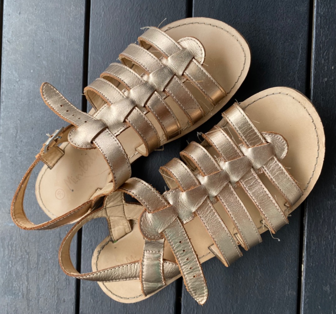 Mini boden sandals outlet