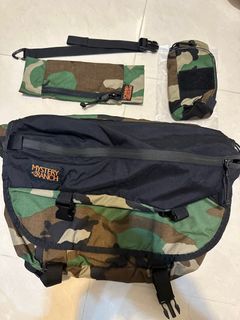 （分類：）位於 。 由 artng 提交（商品編號 1244794562，圖片 1）。簡介： 。