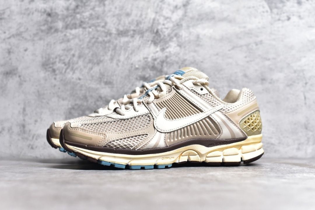 Nike vomero 2 beige 2025
