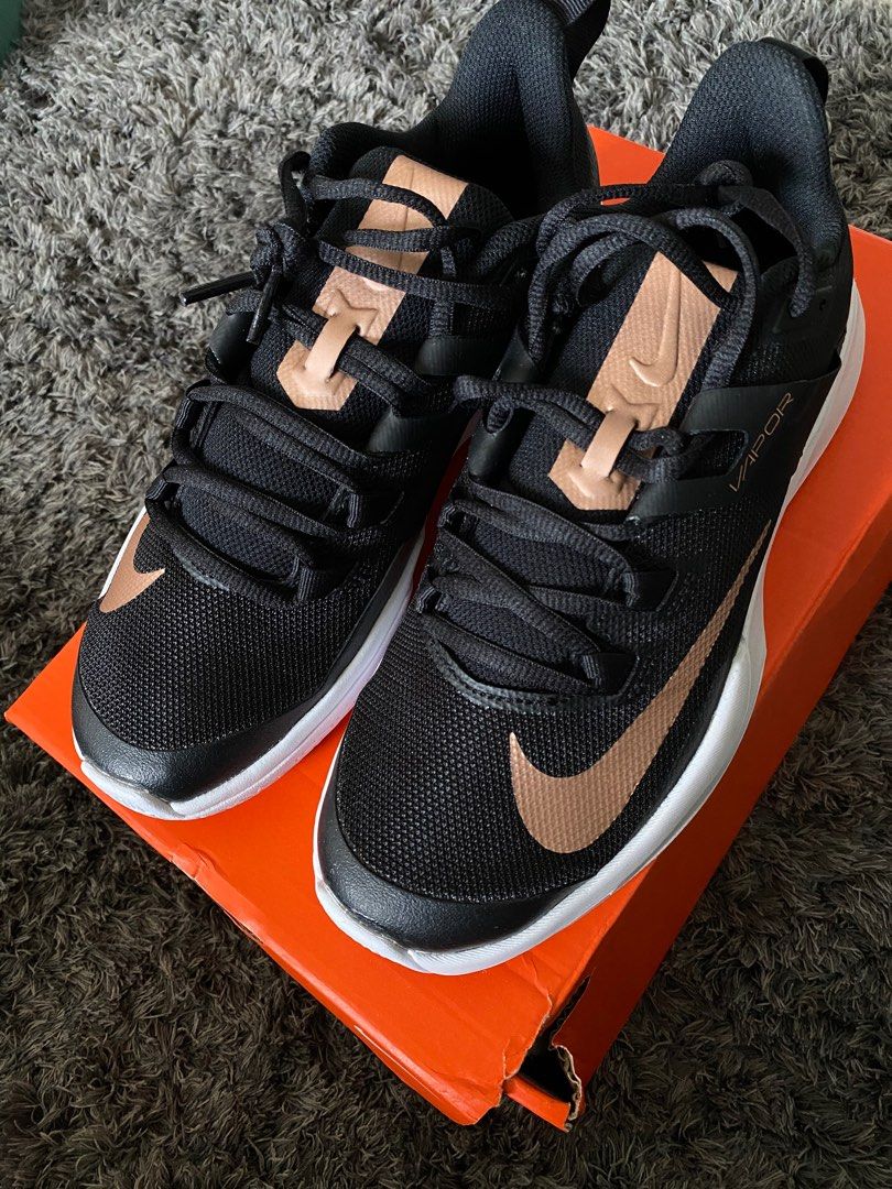Black nike tennis on sale court shoes womens